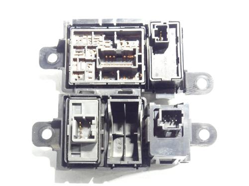 Used Mirror switch Mirror switch NISSAN JUKE (F15) [2010-2019] 30579440 30579440