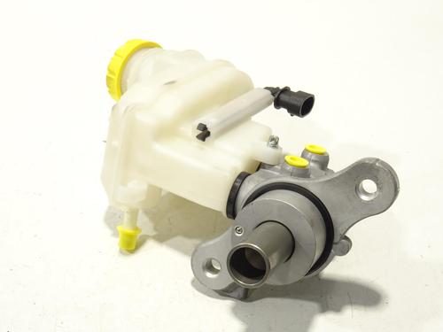 Used Brake master cylinder Brake master cylinder FIAT PANDA (312_, 319_) 0.9 (312PXG1A) (86 hp) 33723483 33723483