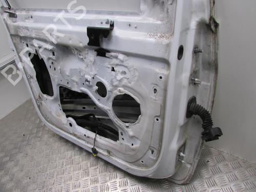Left front door RENAULT CLIO III (BR0/1, CR0/1) 1.5 dCi (BR17, CR17) | BP20177658C2