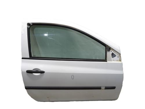 Used Right front door RENAULT CLIO III (BR0/1, CR0/1) 1.5 dCi (C/BR0G, C/BR1G) (68 hp) 32236712
