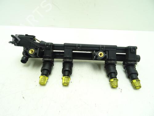 Used Injection rail RENAULT CLIO II (BB_, CB_) 1.2 (BB0A, BB0F, BB10, BB1K, BB28, BB2D, BB2H, CB0A,... (58 hp) 28218257