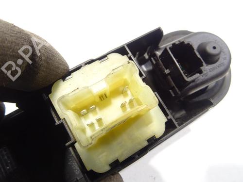 Left front window switch RENAULT CLIO IV (BH_) 1.5 dCi 75 | BP28125821I27 