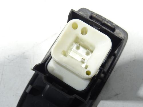 Used Right front window switch Right front window switch MITSUBISHI PAJERO III (V7_W, V6_W) [1999-2007] 33723362 33723362