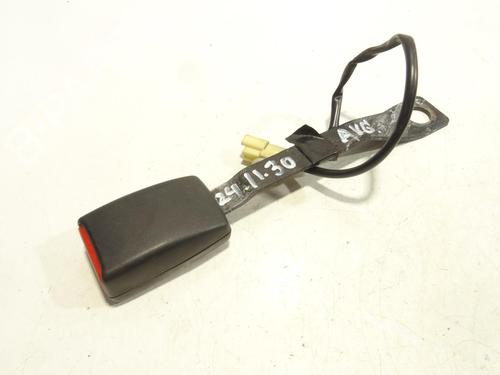 Used Seat buckle SUZUKI GRAND VITARA II (JT, TE, TD) 1.9 DDiS All-wheel Drive (JT419, TD44, JB419WD, JB419XD,... (129 hp) 26909132