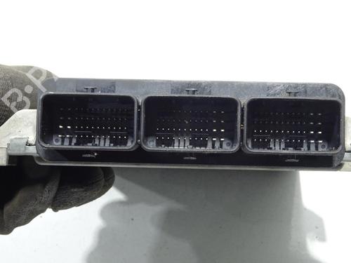Used Engine control unit (ECU) Engine control unit (ECU) LAND ROVER RANGE ROVER SPORT I (L320) 2.7 D 4x4 (190 hp) 30538227 30538227