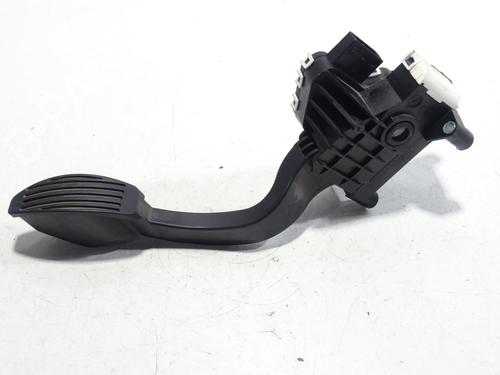 Used Pedal Pedal FIAT 500 (312_) 1.0 Mild Hybrid (312.AYD1B) (69 hp) 33233641 33233641
