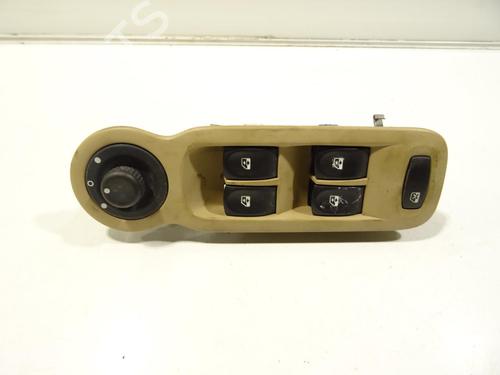 Interrupteur de vitre avant gauche RENAULT MODUS / GRAND MODUS (F/JP0_) 1.5 dCi (FP0D, JP0D) (82 hp) 24454670