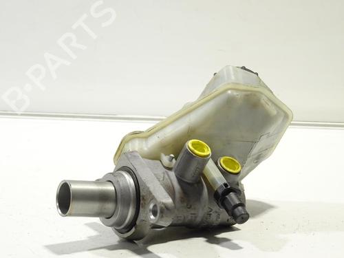 brake-master-cylinder-land-rover-range-rover-evoque-l538-2011-2012-2013-2014-2015-2016-2017-2018-2019-24656103 main image