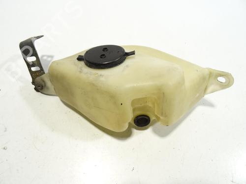 Used Windscreen washer tank PEUGEOT 205 I (741A/C) 1.7 Diesel (60 hp) 30486933