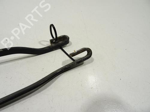Used Front windshield wiper arm Front windshield wiper arm FORD FIESTA IV (JA_, JB_) 1.3 i (60 hp) 25871012 25871012