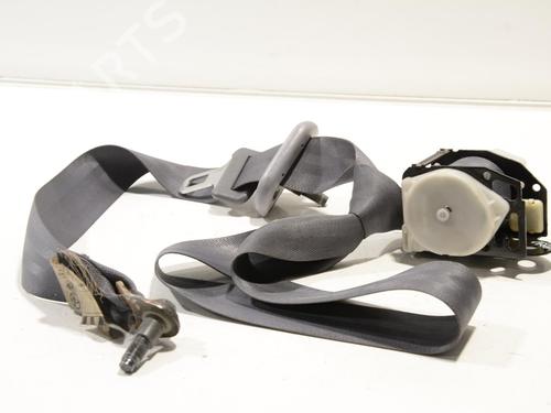 Used Rear left seatbelt TOYOTA LAND CRUISER 90 (_J9_) 3.0 TD (KZJ90_, KZJ95_, KZJ90R, KZJ95R, KZJ90W, KZJ95W) (125 hp) 31658509