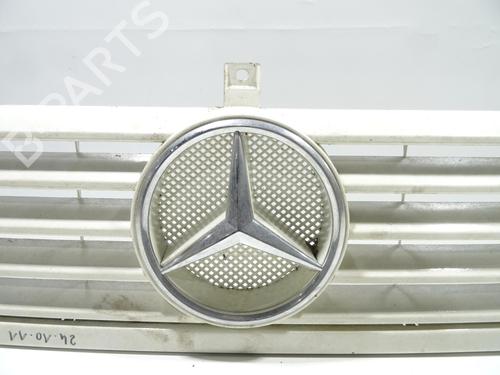 Grille MERCEDES-BENZ VITO Van (W638) 112 CDI 2.2 (638.094) | BP22232595C40 