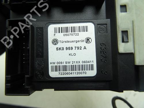 Right front window motor VW GOLF VI (5K1) 2.0 TDI | BP32424269E20