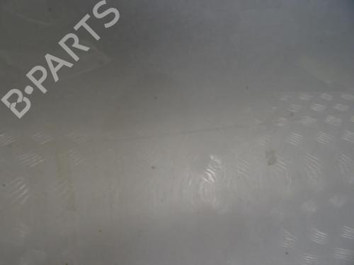 Used Left front door Left front door 27380167 27380167