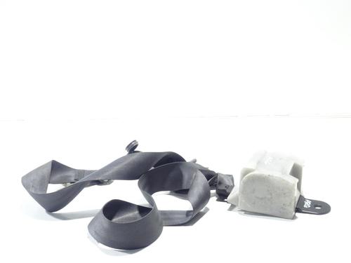 Sikkerhedssele bag venstre MITSUBISHI PAJERO III (V7_W, V6_W) 2.5 TDi (V64W, V74W) (115 hp) 31359097