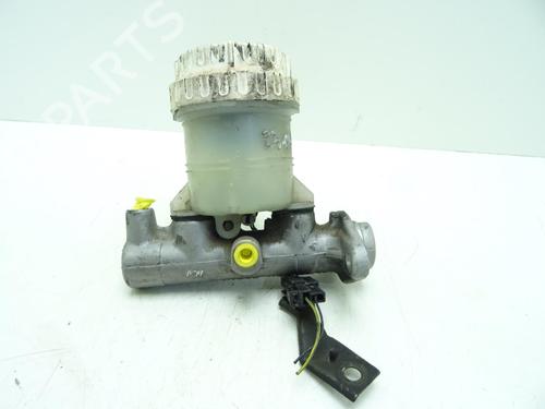 Maître-cylindre MITSUBISHI PAJERO II (V3_W, V2_W, V4_W, V5_W) 2.8 TD (V46W, V26W) (125 hp) 29590716