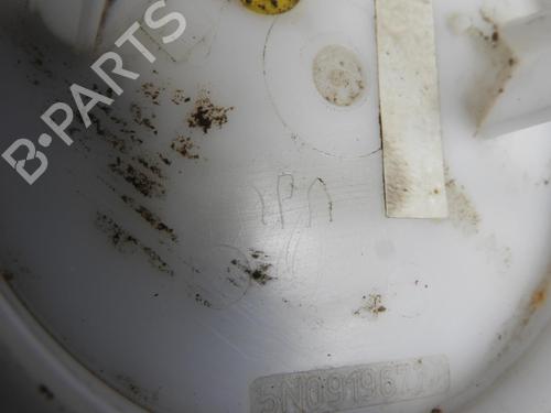 Used Fuel pump Fuel pump 21970744 21970744