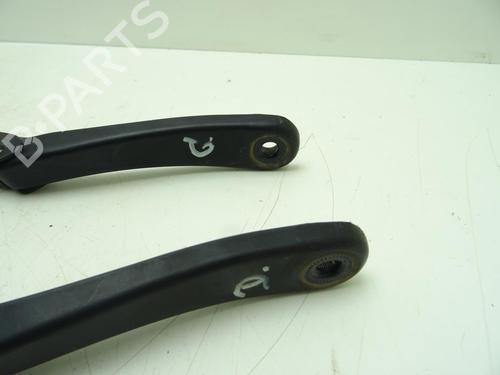Front windshield wiper arm DACIA SANDERO 1.6 MPI 85 (BS03) | BP28283384C143 