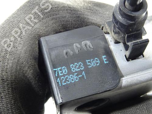 Used Hood lock Hood lock VW TRANSPORTER T6 / CARAVELLE T6 Bus (SGB, SGJ, SHB, SHJ) 2.0 TDI (150 hp) 27640004 27640004