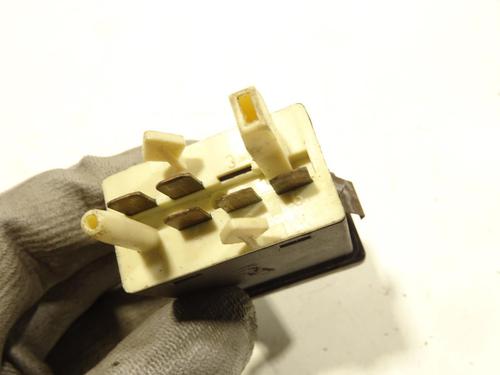 switch-audi-a6-c4-avant-4a5-1994-1995-1996-1997-1998-24646187 main image