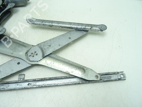 Used Front right window mechanism Front right window mechanism TOYOTA RAV 4 II (_A2_) 2.0 D 4WD (CLA20_, CLA21_, CLA20R, CLA21R) (116 hp) 30168814 30168814