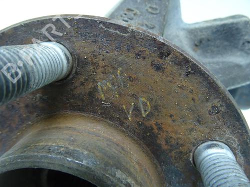 Used Right front steering knuckle Right front steering knuckle FORD KUGA I 2.0 TDCi 4x4 (163 hp) 31758252 31758252