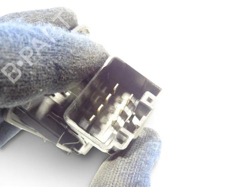 Used Right rear window switch Right rear window switch LAND ROVER DISCOVERY III (L319) 2.7 TD 4x4 (190 hp) 40202973 40202973