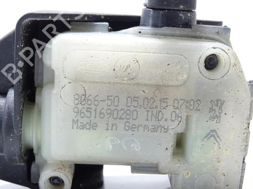 Fuel door actuator PEUGEOT 508 SW I (8E_) 2.0 BlueHDi 180 | BP29353418E18 