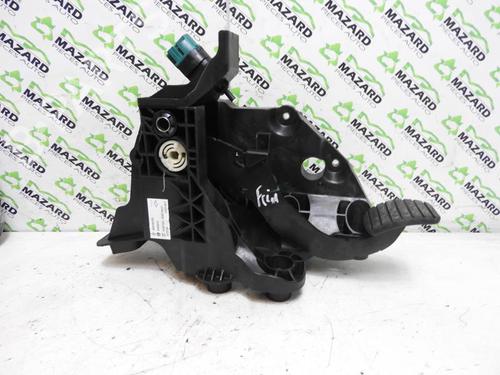 Used Break pedal RENAULT TRAFIC III Van (FG_) 1.6 dCi 95 (FGMJ, FGMR) (95 hp) 20175487