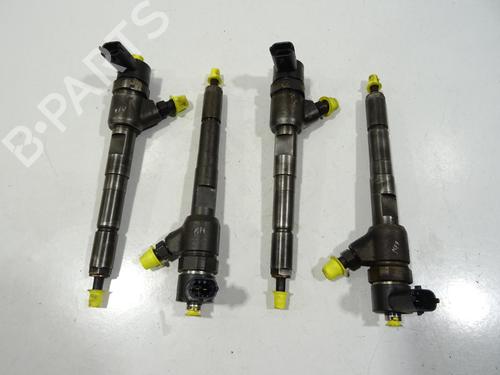 Used Injector Injector FIAT PANDA (169_) 1.3 D Multijet (169.AXC1A) (70 hp) 25934330 25934330