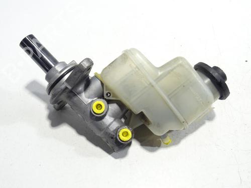 Used Brake master cylinder TOYOTA RAV 4 III (_A3_) 2.2 D 4WD (ALA30_, ALA30R) (177 hp) 32516966