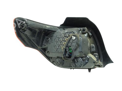 Used Right taillight Right taillight DS DS 3 Convertible (SB_) 1.2 THP 110 (110 hp) 40124400 40124400