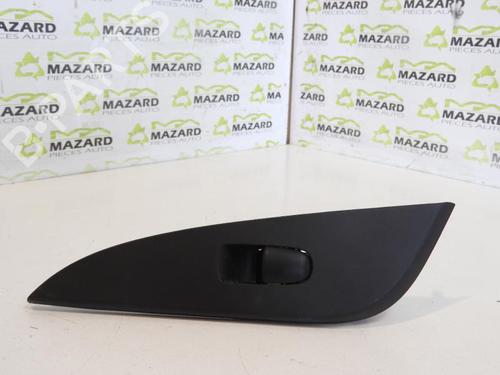 Used Right rear window switch Right rear window switch NISSAN PULSAR Hatchback (C13) 1.6 DIG-T (190 hp) 20070119 20070119