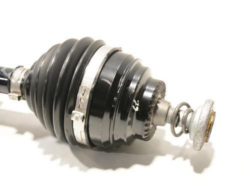 Used Right front driveshaft Right front driveshaft MINI MINI COUNTRYMAN (F60) Cooper SE ALL4 (224 hp) 31610815 31610815