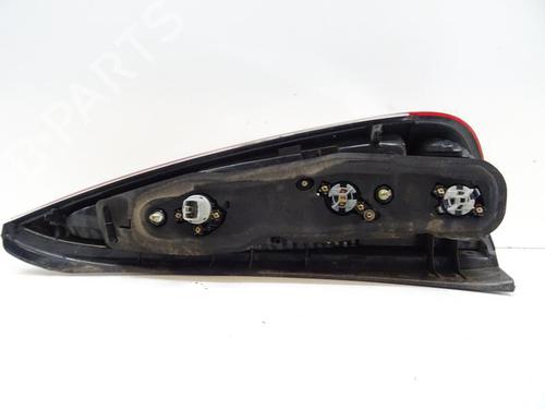 left-taillight-toyota-yaris-verso-_p2_-8156052331-1999-2000-2001-2002-2003-2004-2005-20043527 main image
