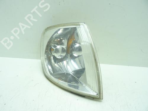 Used Right front indicator VW POLO (6N2) 1.4 16V (75 hp) 31573854