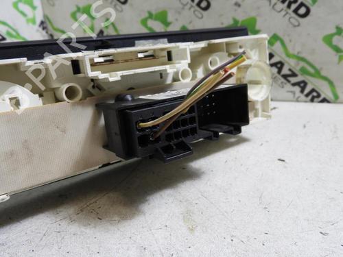 Used Climate control Climate control 20059555 20059555