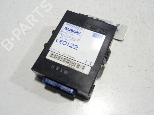 Module électronique SUZUKI GRAND VITARA I (FT, HT) 2.7 4x4 (JA627, SQ627W2) (173 hp) 30106748