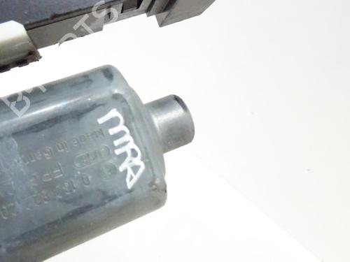 Used Front wiper motor Front wiper motor PEUGEOT 407 SW (6E_, 6D_) 2.0 HDi 135 (136 hp) 20042190 20042190