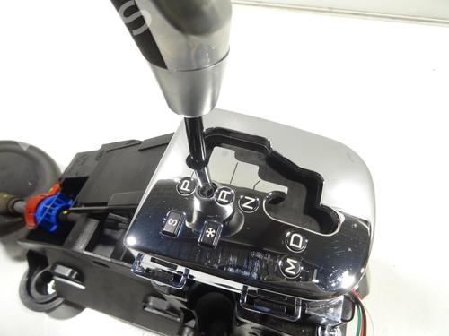 Used Gear lever Gear lever PEUGEOT 2008 I (CU_) 1.2 THP 110 / PureTech 110 (110 hp) 25407220 25407220