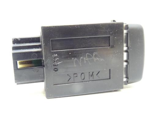 switch-mitsubishi-asx-ga_w_-2009-21968588 main image