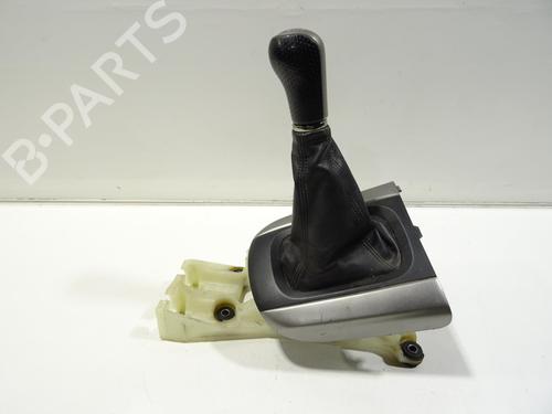 Used Gear lever Gear lever TOYOTA RAV 4 II (_A2_) 2.0 D 4WD (CLA20_, CLA21_, CLA20R, CLA21R) (116 hp) 26027681 26027681