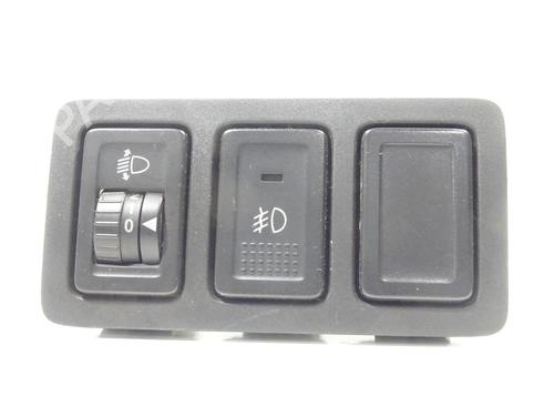 Used Headlight switch Headlight switch SUZUKI GRAND VITARA II (JT, TE, TD) 1.9 DDiS All-wheel Drive (JT419, TD44, JB419WD, JB419XD,... (129 hp) 26907097 26907097