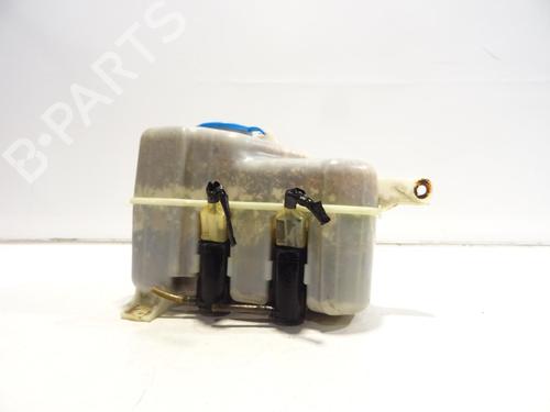 Windscreen washer tank SUZUKI GRAND VITARA I (FT, HT) 2.7 4x4 (JA627, SQ627W2) | BP30106754C113