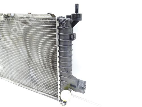 Used Water radiator Water radiator OPEL ZAFIRA / ZAFIRA FAMILY B (A05) 1.9 CDTI (M75) (100 hp) 30751556 30751556