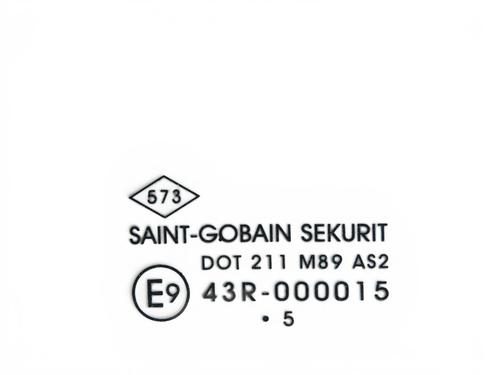 rear-right-door-window-dacia-sandero-ii-2012-36372837 main image
