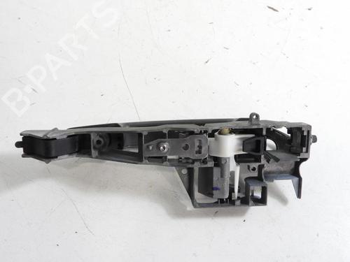 Used Front left exterior door handle Front left exterior door handle 20043560 20043560