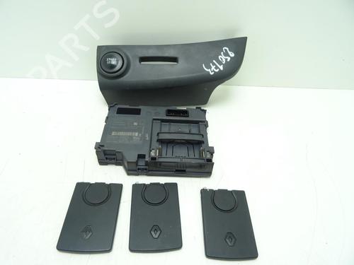 Lecteur Carte RENAULT CLIO IV (BH_) 1.5 dCi 90 (90 hp) 29450195