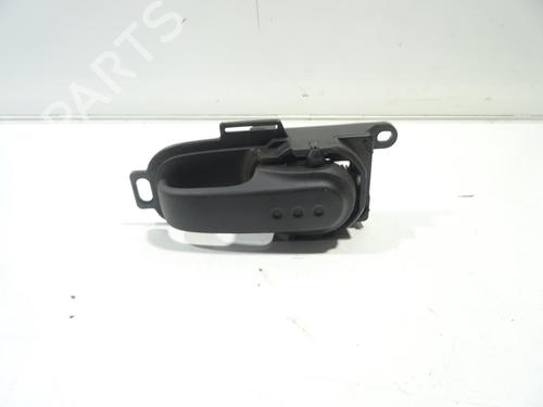 Used Front left interior door handle NISSAN MICRA III (K12) 1.2 16V (65 hp) 32720421