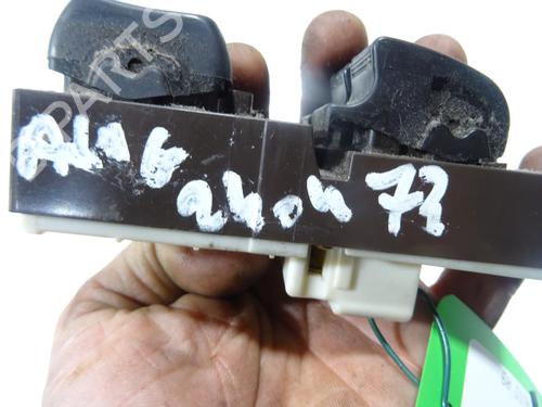 Used Left front window switch Left front window switch TOYOTA YARIS (_P1_) [1999-2005] 20051828 20051828